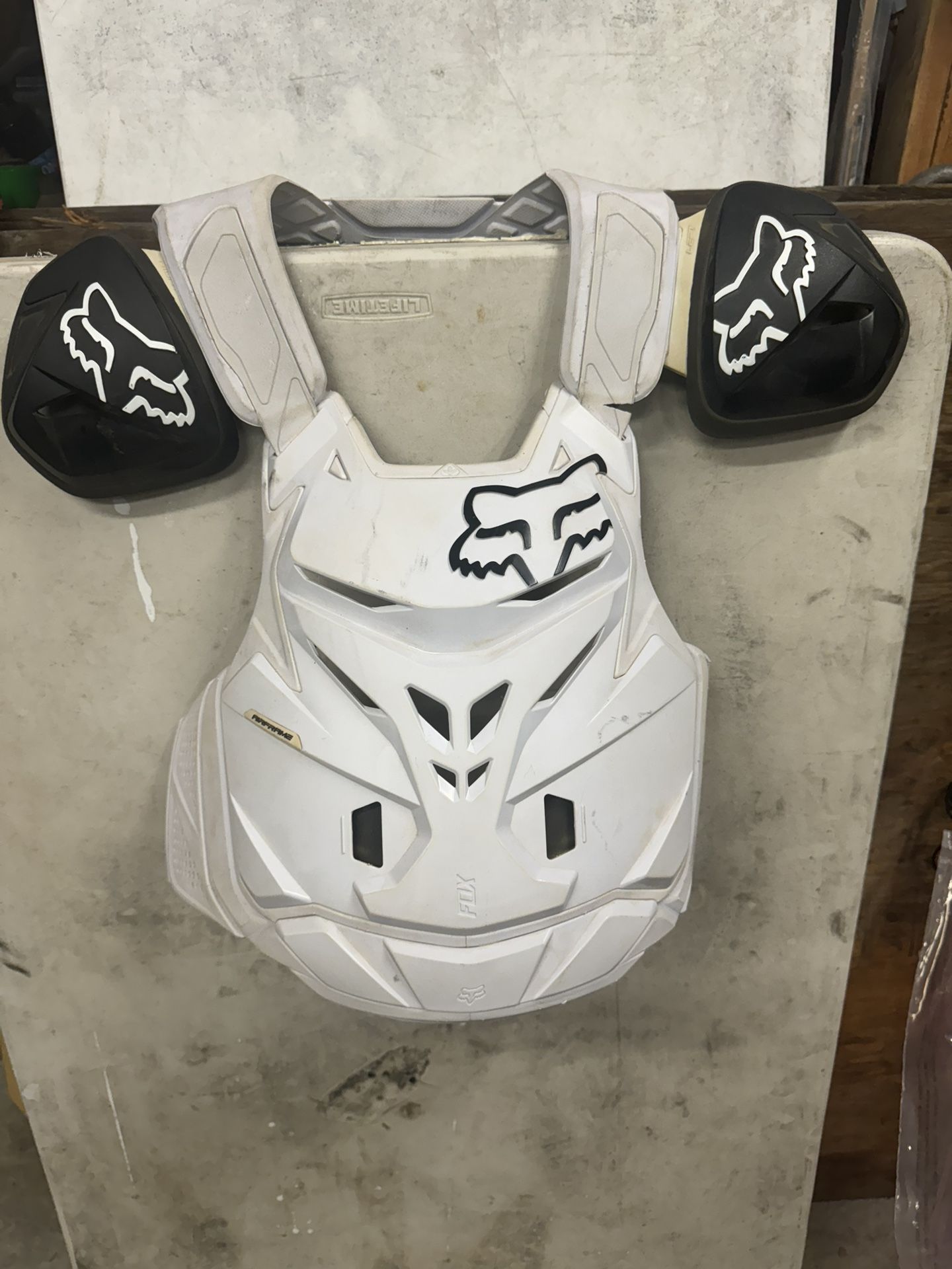Fox Air Frame Chest Protector