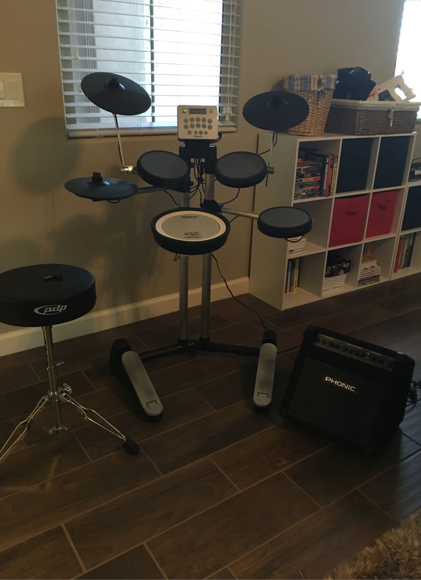 Roland VDrums HD3 electronic drum kit for Sale in Chandler, AZ OfferUp