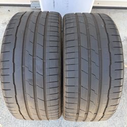 2 Hankook Tires 235/35/19