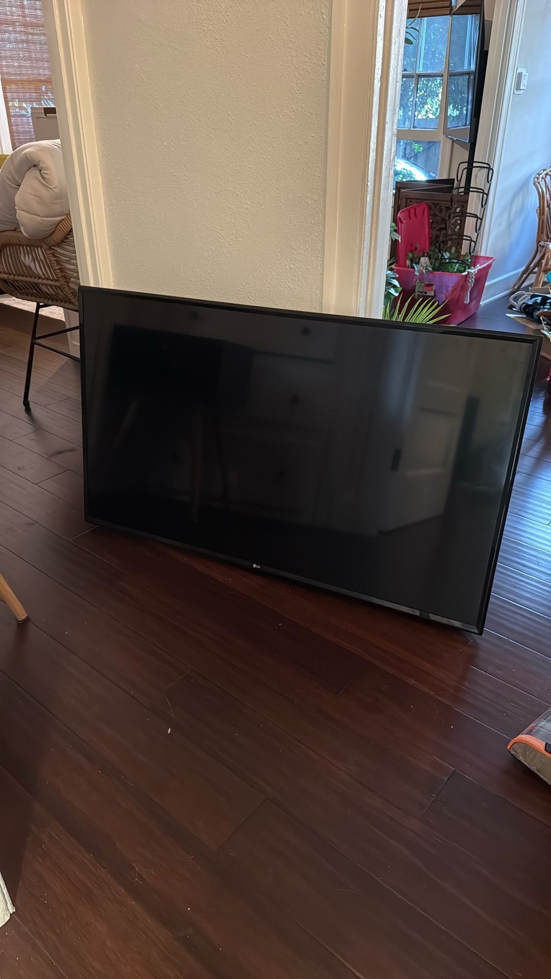 LG 50” TV