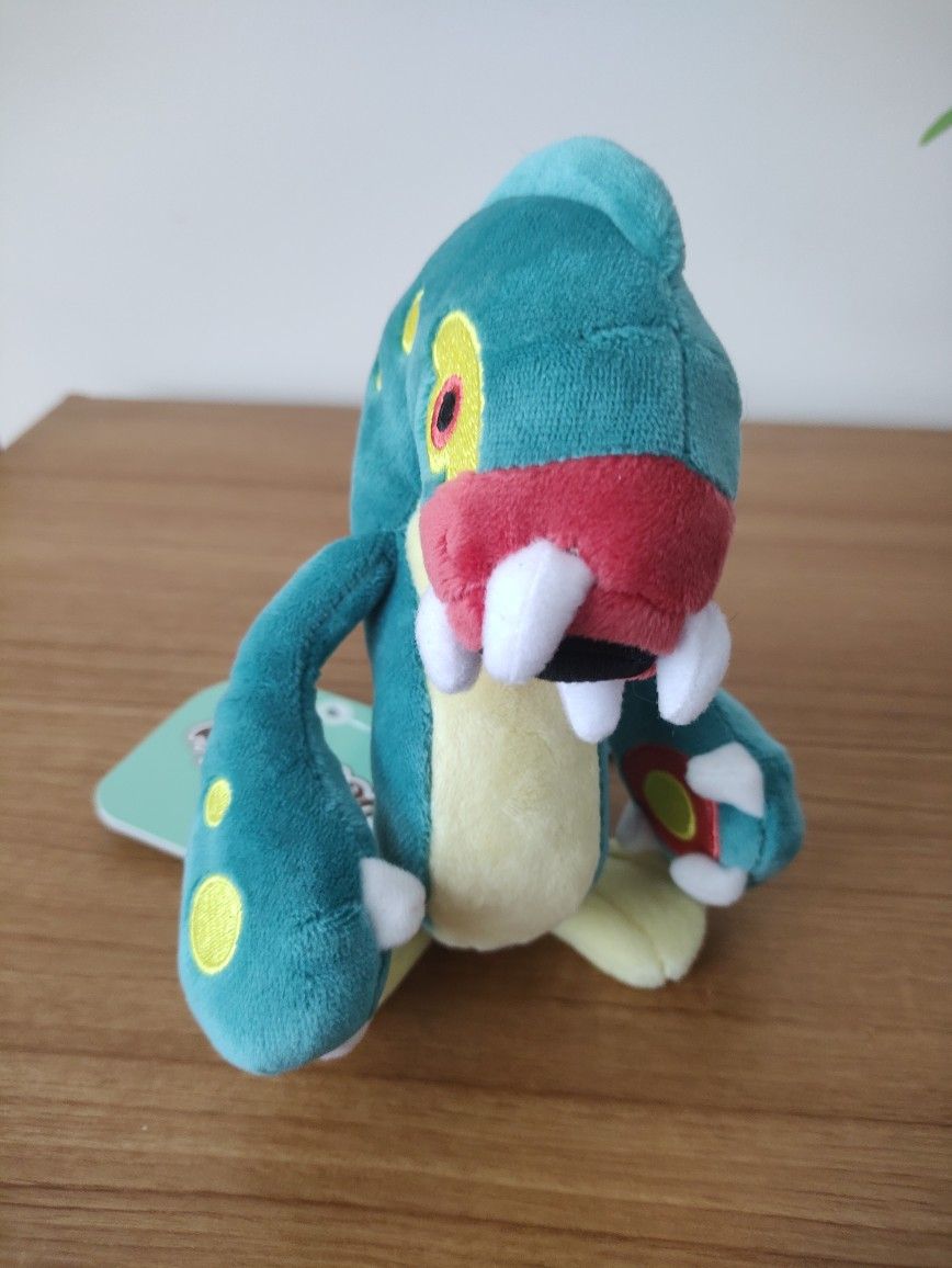 Eelektross Pokémon Center Plush