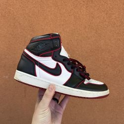 Jordan Retro 1 Bloodline 