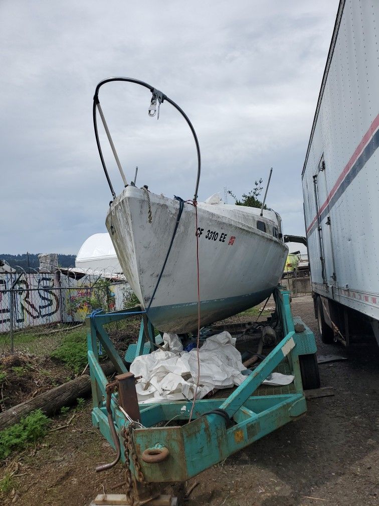 Free Sailboat Hull - Trailer Not Included