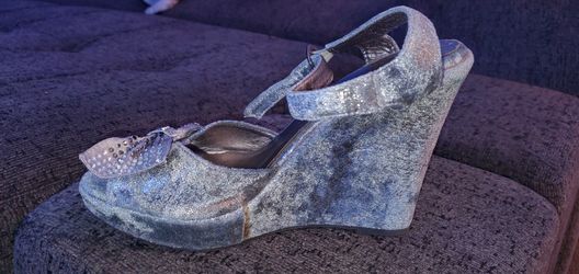 Grey Silver Bow Velvet Heels