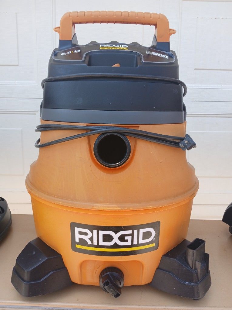 Rigid Professional 6hp 14 gal Wet Dry Vacuum Blower