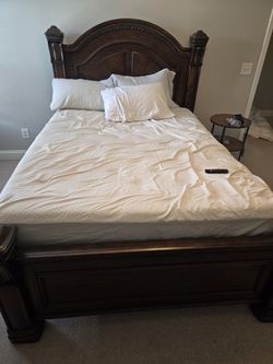 Dark Wood Queen Poster Bed Frame