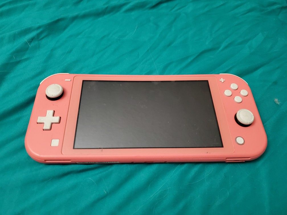 Nintendo Switch Lite Broken Screen And Left Joystick