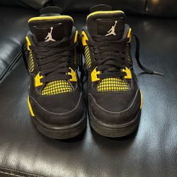 Air Jordan 4 Retro 