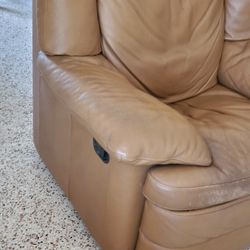 Natuzzi Leather Recliner