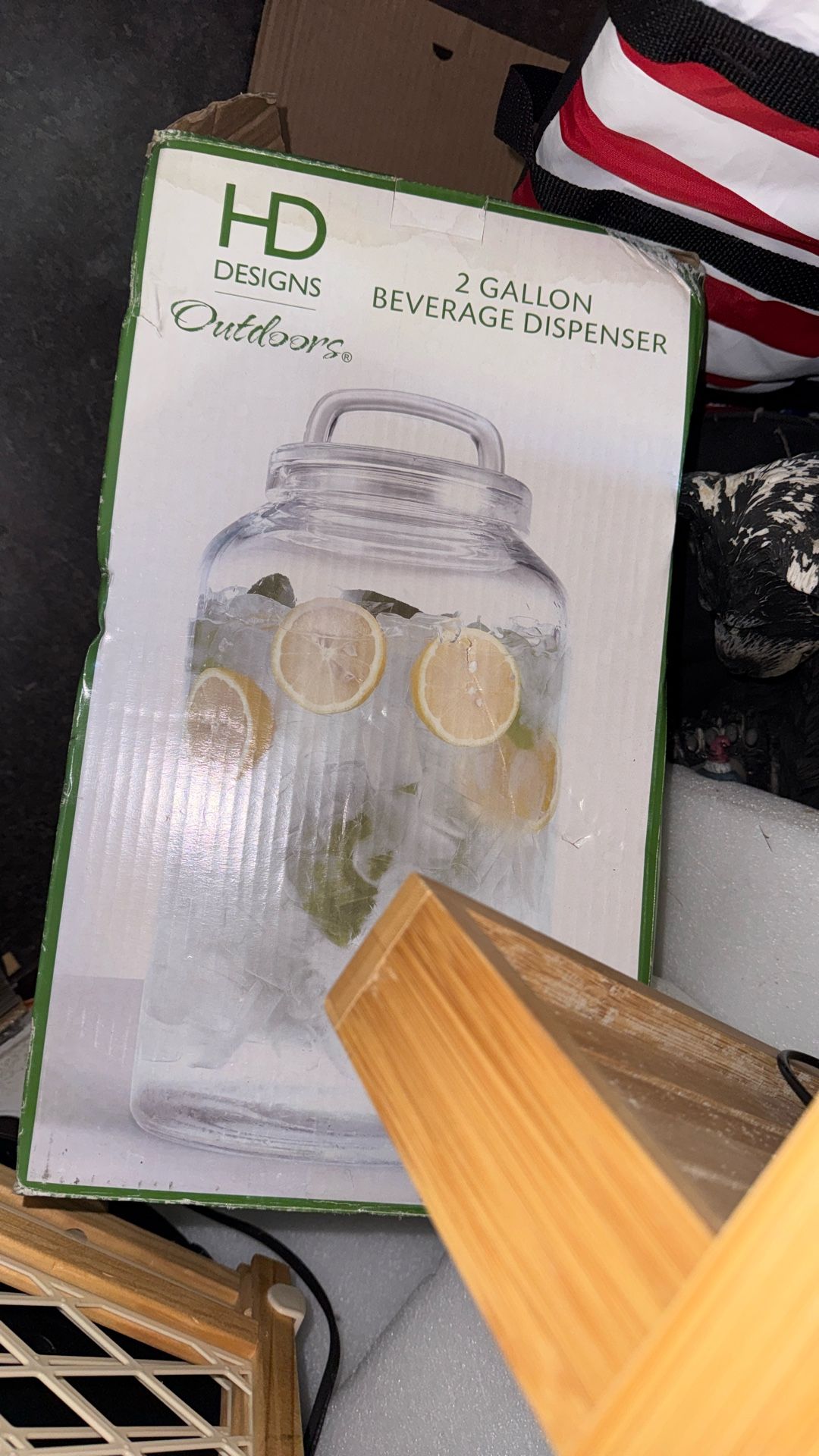 2 Gallons Beverage Dispenser Perfect For Party Decorations 