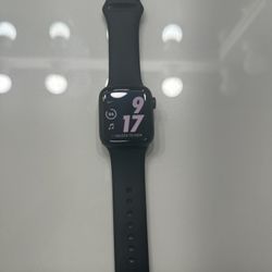 Apple watch se 