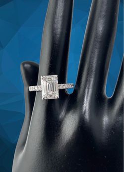 Emerald Cut Diamond Engagement Ring