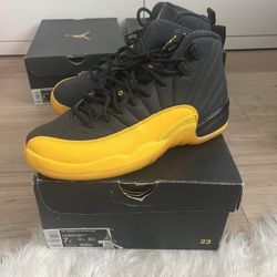 Jordan 12 Retro university gold sz 7