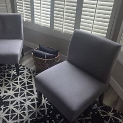 accent chairs