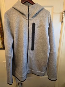 Nike sweater hooded