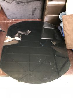 Looooovvvveeelllyyy dinning room table/ with chairs