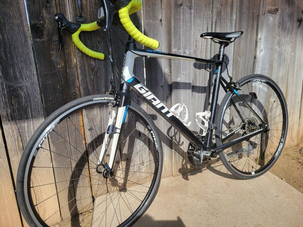 Giant Defy 1  Large