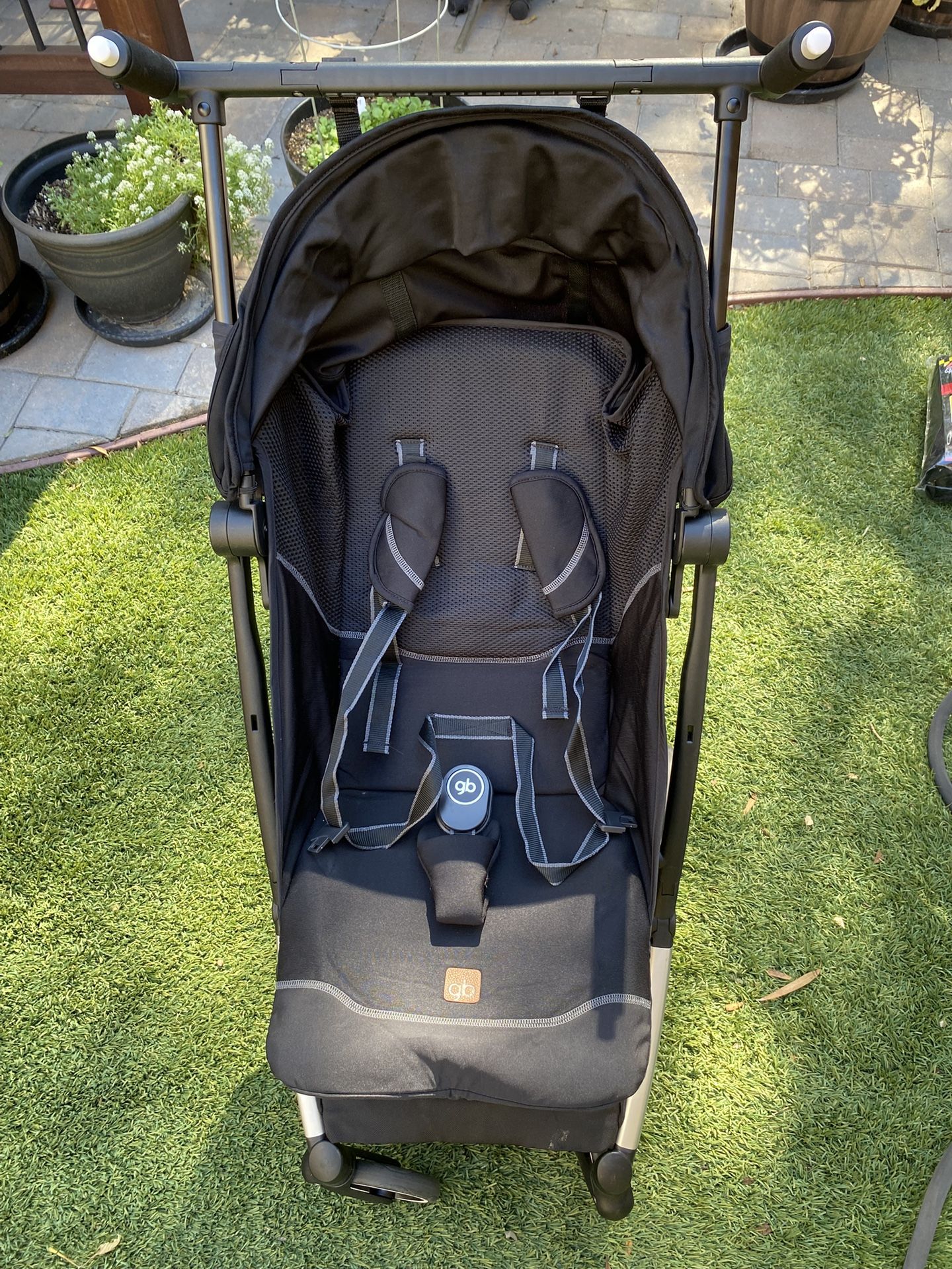 Pockit GB stroller
