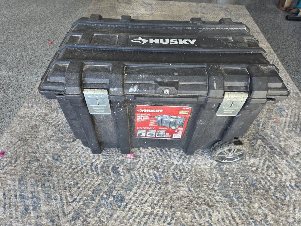 Husky 50 Gal Rollong Job Box