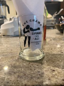 Ali Spinks II Souvenir Glass - 1978 Superdome