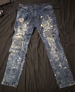 Blue ripped splatters men jeans size 36