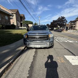Toyota Tundra 2014 SR5 