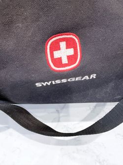 Swiss gear dome tent.