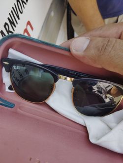 Ray-Ban RB3016 Clubmaster Sunglasses$75 cash