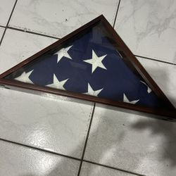 American Flag Case With Free Flag