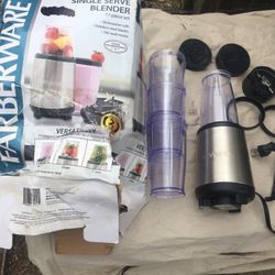 New High Powered Blender Mixer With Accessories Only $40 Firm
