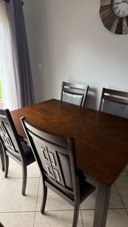 Moving Sale Solid Wood Dresser & Dining Table bundle