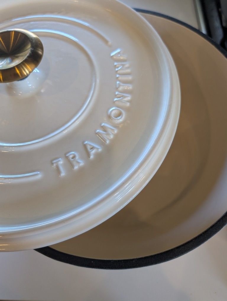 Brand New Cast Iron Dutch Oven