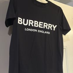 Burberry Logo Cotton T-shirt Size Small