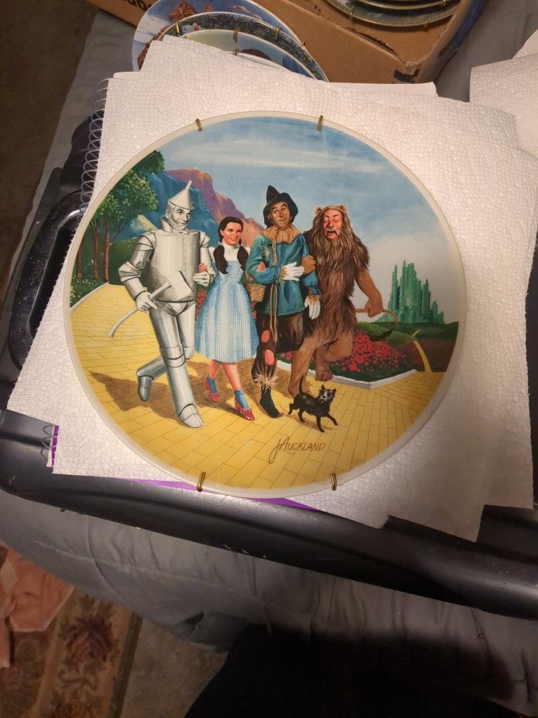 Wizard Of Oz Collector Plates