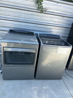 Stainless steel whirlpool washer & gas dryer set