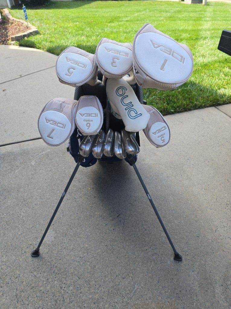 Ladies Adams a12 OS Set w/Ping Putter