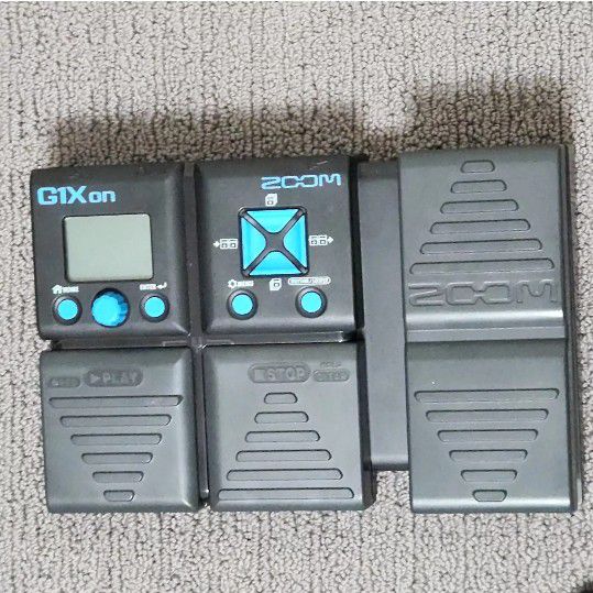 ZOOM G1X-ON Multi Effector Guitar and Bass Effects Pedals Tested B grade