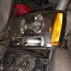 2007 Tahoe Both Headlights Great Condition 