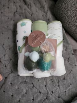 Baby shower towels
