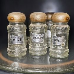 Vintage Spice Jars for Sale in Port Griffith, PA - OfferUp
