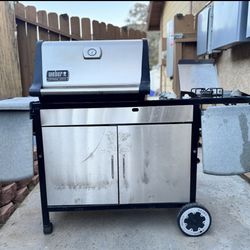Weber Genesis Gold Grill with cover
