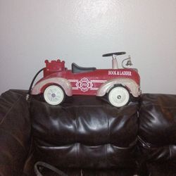 Schylling hook and ladder Ride On