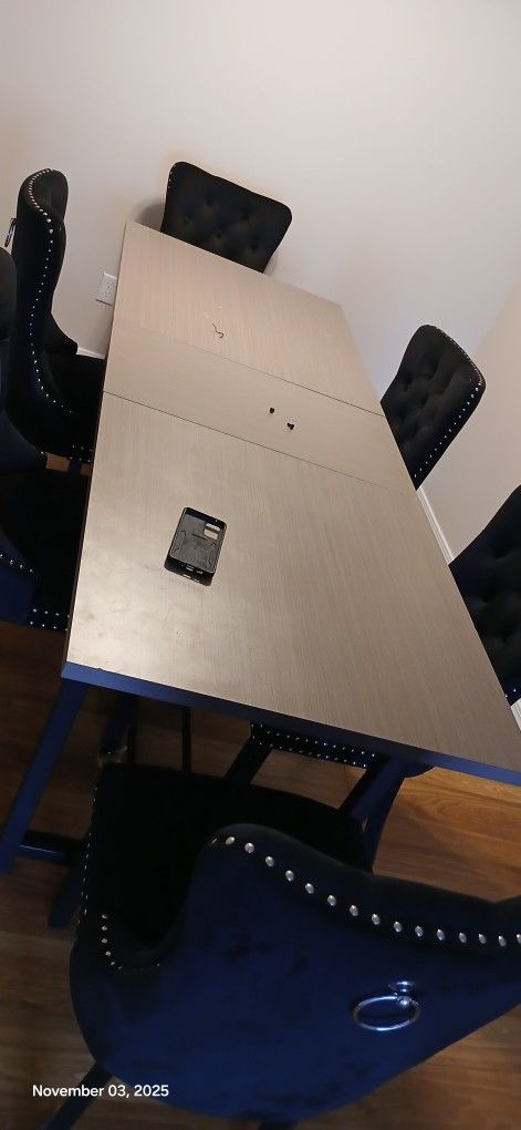 6ft Table With Chairs.