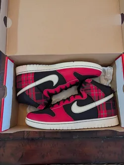 Size 15 - Nike Dunk SE High Tartan Plaid