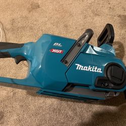 Makita 18”  Electric Chainsaw 