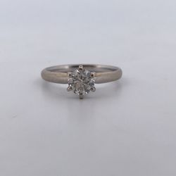 14k white gold 0.73ct diamond ring  size 7