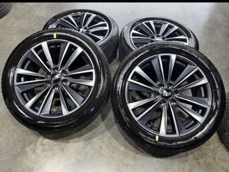 2025 Cadillac Escalade 22” OEM Wheels Only 20 Miles 