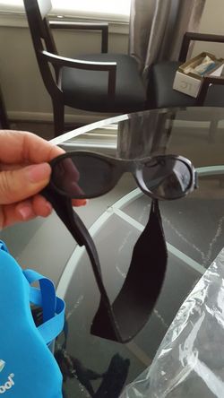 Baby sunglasses w strap
