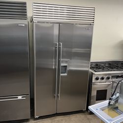 42” SUBZERO STAINLESS STEEL TWO DOOR BUILT IN REFRIGERATOR