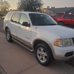 2005 Ford Explorer